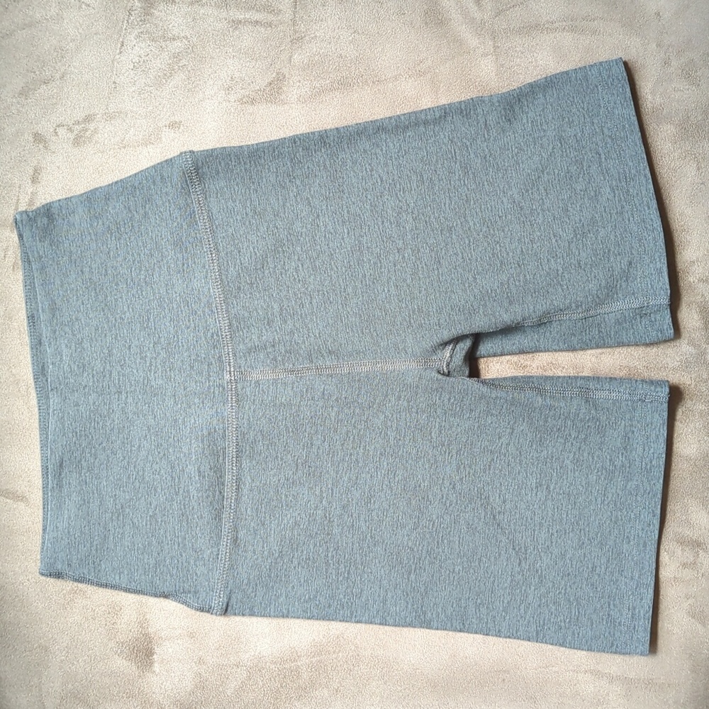 Beyond Yoga olive green bikeshort